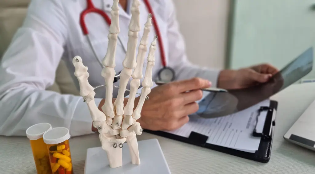 دكتور ياسر رضا أفضل دكتور عظام